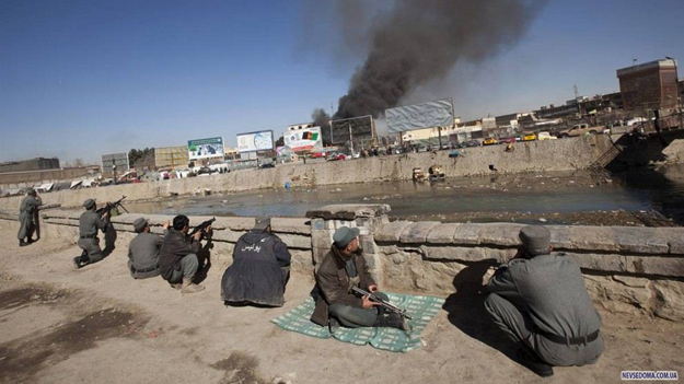 В Афганистане террористы попытались захватить здание парламента