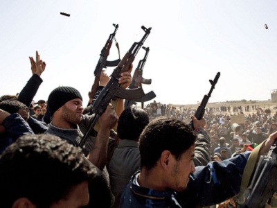 Ливийские повстанцы захватили военную базу  Мауммара Каддафи