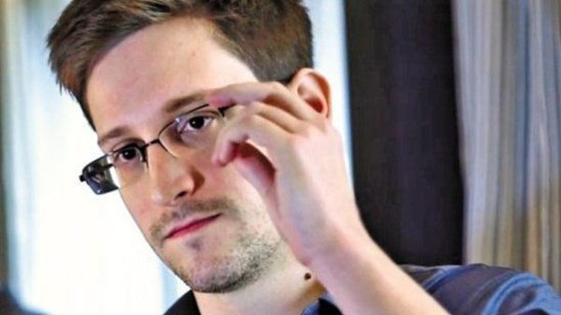 Сноуден призвал хакеров разработать технологии для защиты обычных граждан от слежки спецслужб