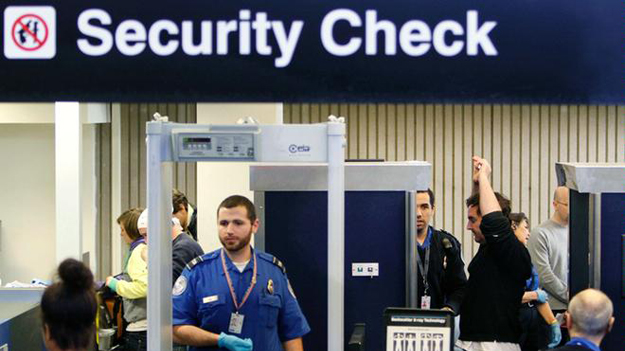 Охранников израильского  аэропорта научат расовой терпимости 