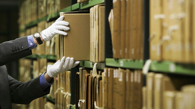 Историкам придется иметь дело с громадным объемом архивных документов
