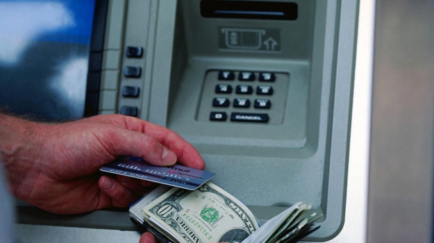 В Индии банкоматы будут охранять только охранники с лицензиями 