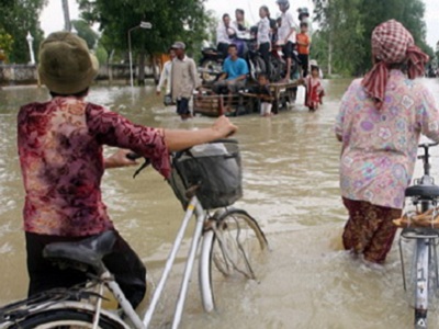 Наводнение в Камбодже: более 100 человек погибли