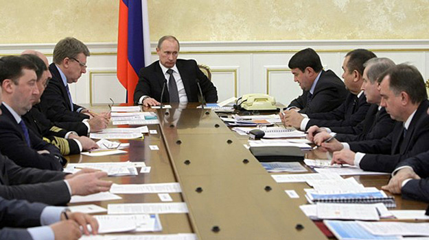 Президент России Владимир Путин провел сегодня совещание с силовыми министрами